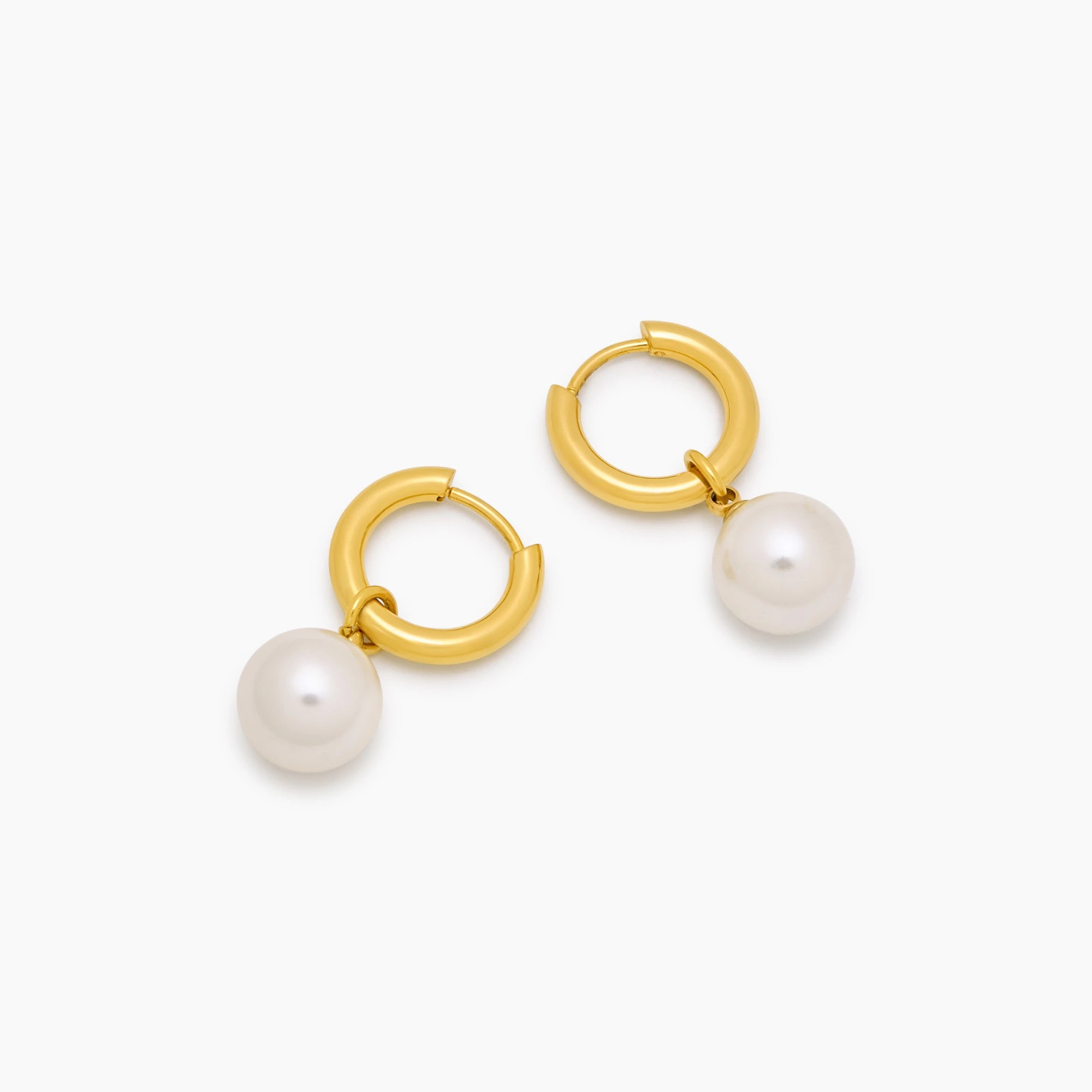 Chunky_Gold_EArring_1-2_copy.jpg