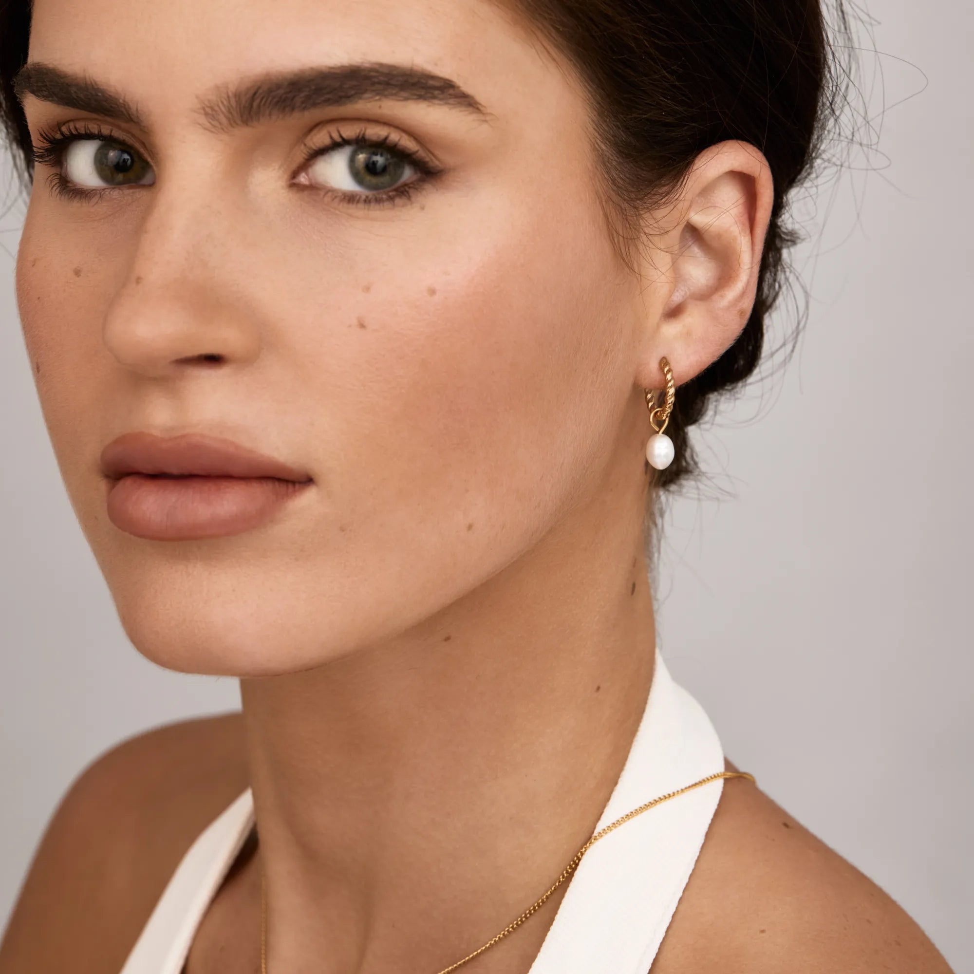 dainty_drop_earrings_77.jpg